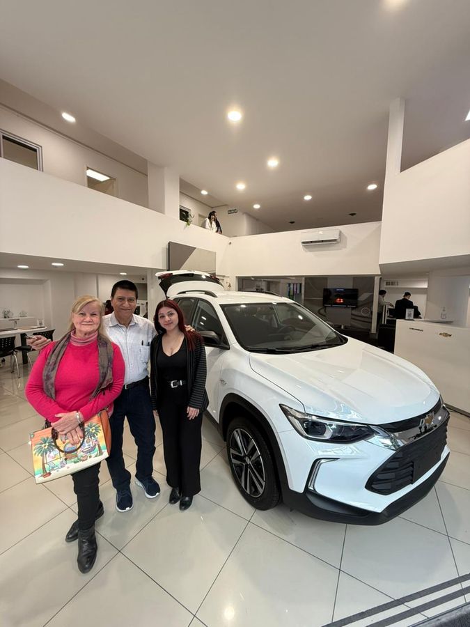 Cliente retirando su Chevrolet 0km